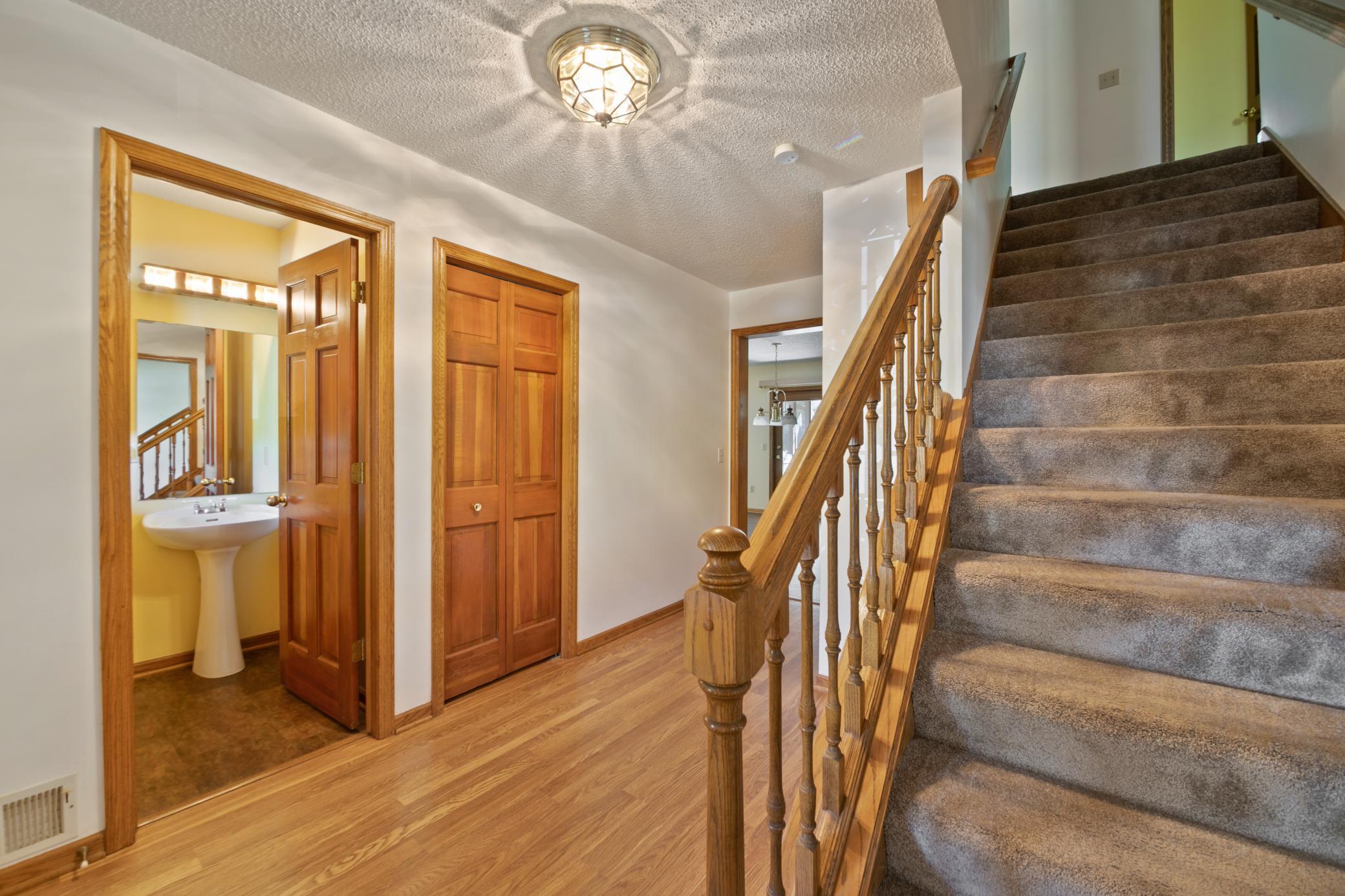 12044 Gantry Lane Apple Valley MN 55124