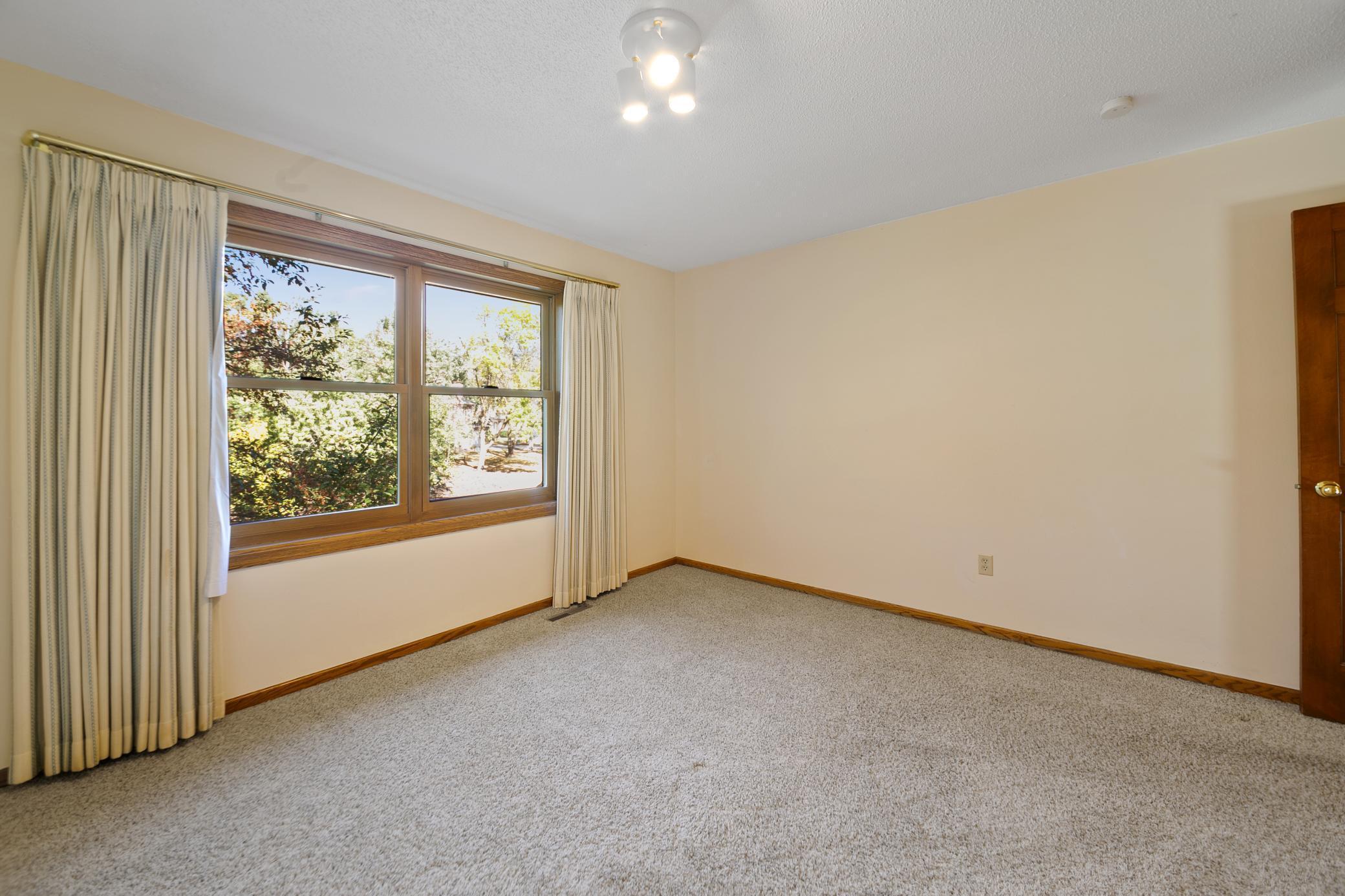 12044 Gantry Lane Apple Valley MN 55124