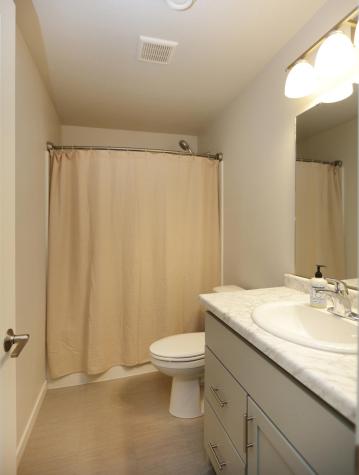 1719 67th Avenue S Fargo ND 58104