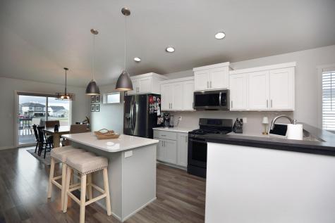 1719 67th Avenue S Fargo ND 58104