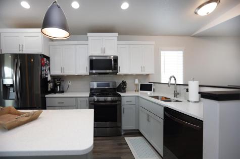 1719 67th Avenue S Fargo ND 58104