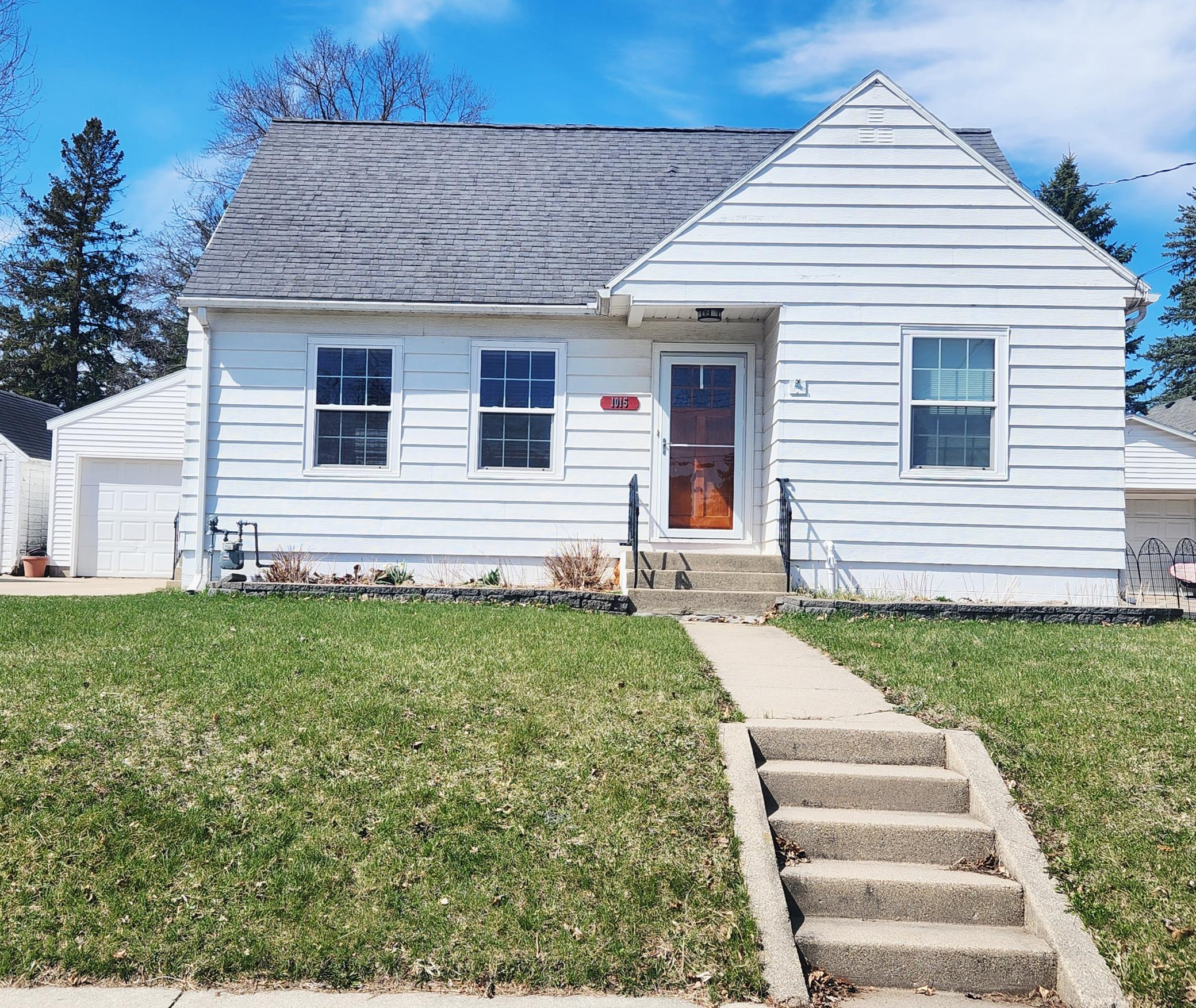 1015 8th Avenue NW Rochester MN 55901