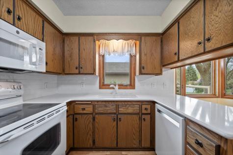 1494 Creek Park Lane Fridley MN 55432