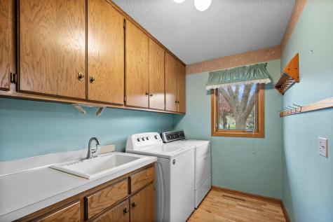 1494 Creek Park Lane Fridley MN 55432