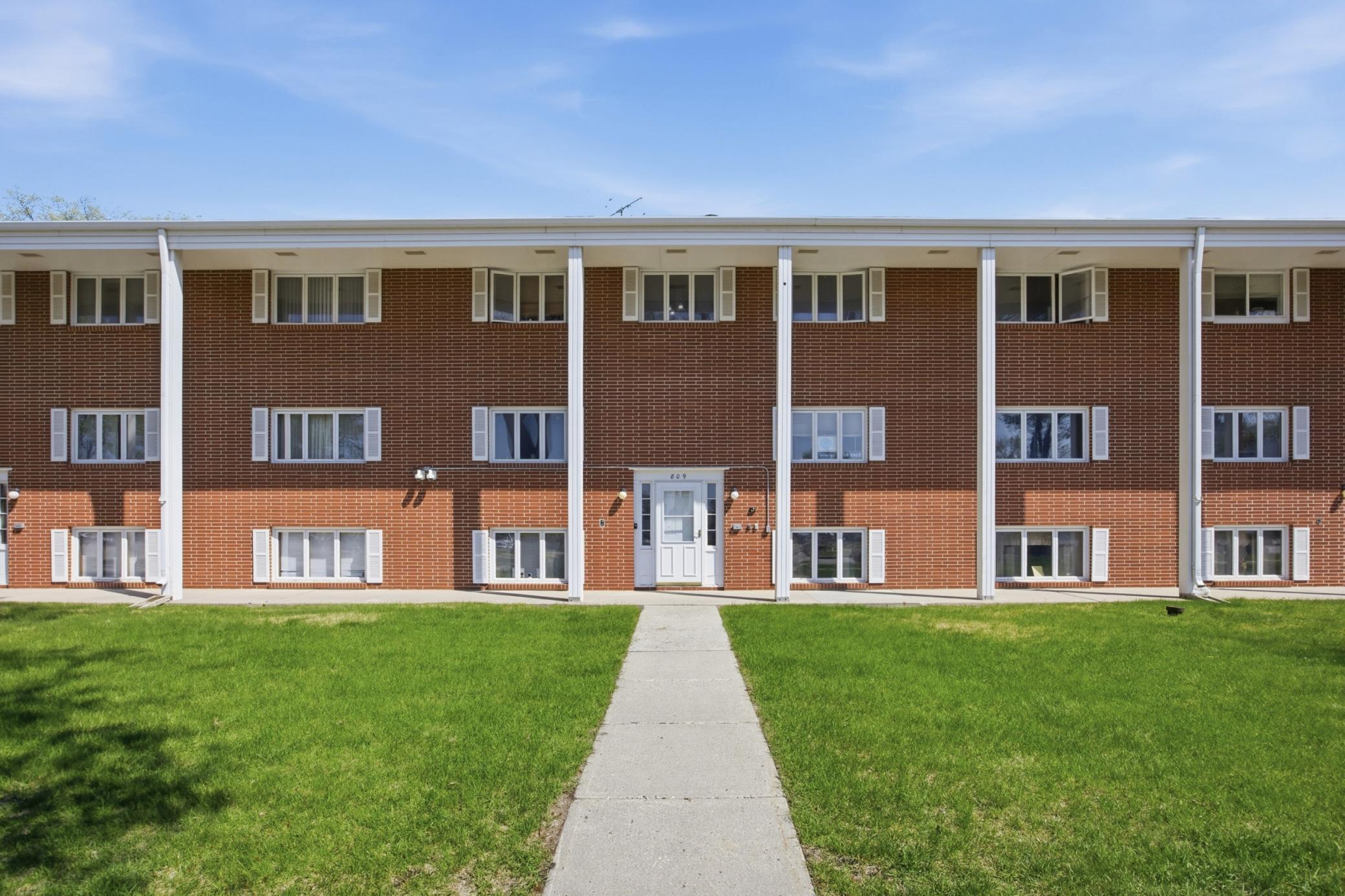 809 6th Avenue N Fargo ND 58102