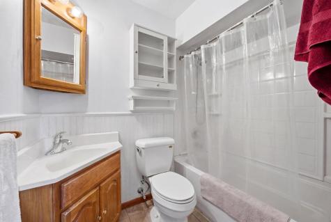 809 6th Avenue N Fargo ND 58102
