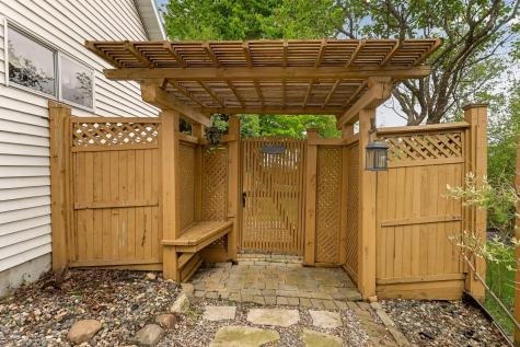 2516 Colleen Lane NE Rochester MN 55906