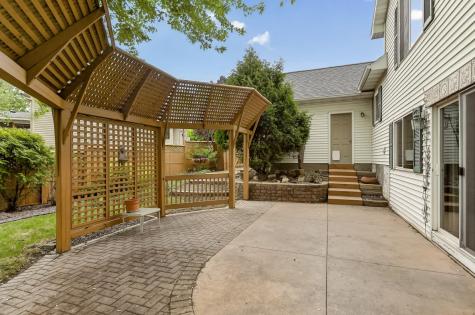2516 Colleen Lane NE Rochester MN 55906
