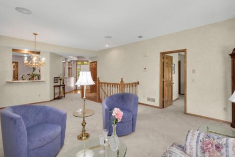 16270 Crystal Hills Drive Lakeville MN 55044