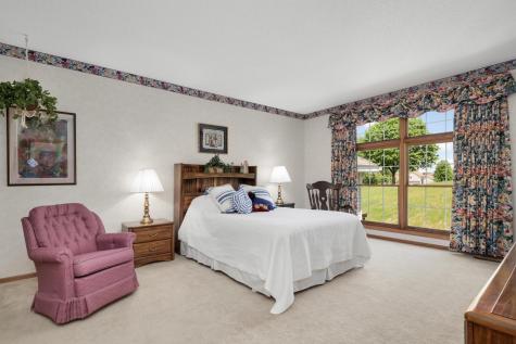 16270 Crystal Hills Drive Lakeville MN 55044