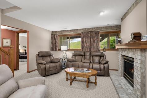 16270 Crystal Hills Drive Lakeville MN 55044