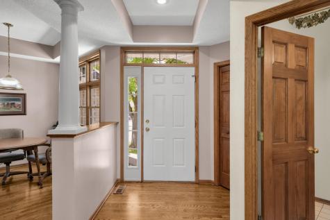 16270 Crystal Hills Drive Lakeville MN 55044