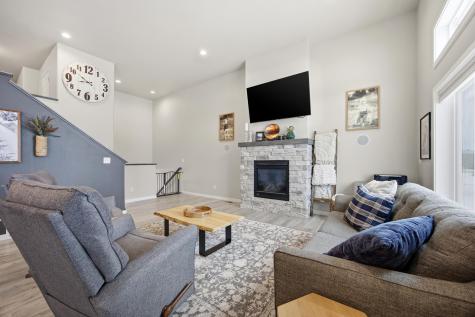 413 Hampton Drive W Moorhead MN 56560