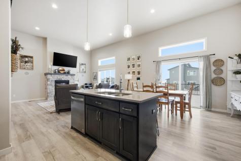 413 Hampton Drive W Moorhead MN 56560