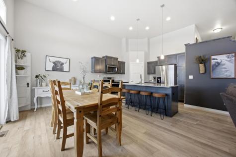 413 Hampton Drive W Moorhead MN 56560