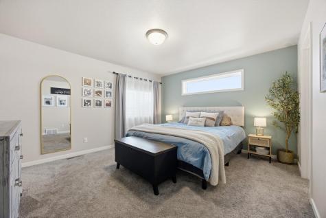 413 Hampton Drive W Moorhead MN 56560