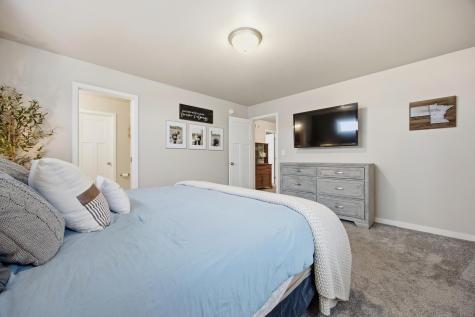 413 Hampton Drive W Moorhead MN 56560