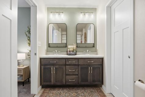 413 Hampton Drive W Moorhead MN 56560