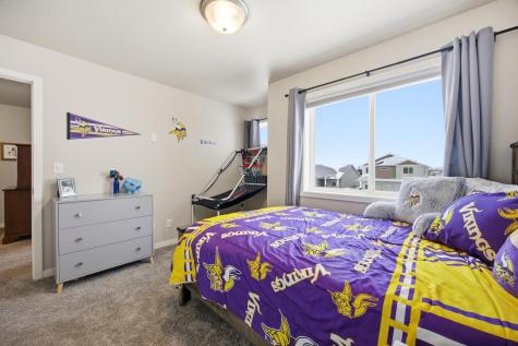 413 Hampton Drive W Moorhead MN 56560