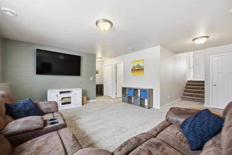 413 Hampton Drive W Moorhead MN 56560