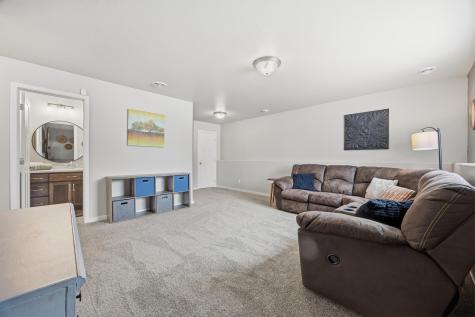 413 Hampton Drive W Moorhead MN 56560