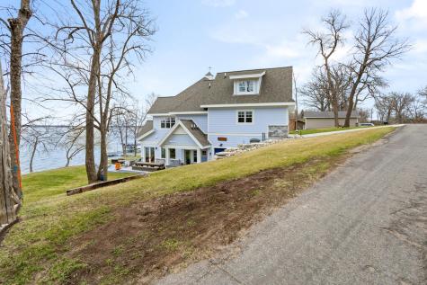 22195 Broadwater Drive Pelican Rapids MN 56572