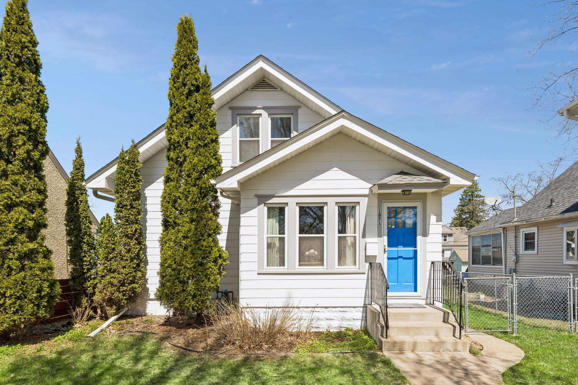 1871 Hyacinth Avenue E Saint Paul MN 55119