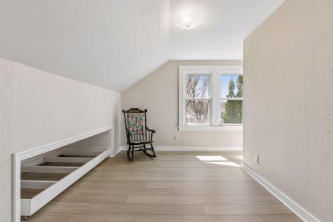 1871 Hyacinth Avenue E Saint Paul MN 55119