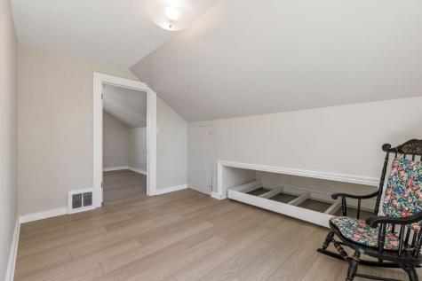 1871 Hyacinth Avenue E Saint Paul MN 55119