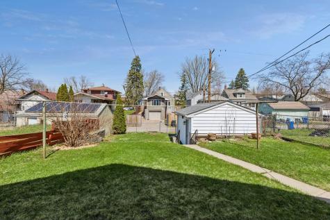 1871 Hyacinth Avenue E Saint Paul MN 55119