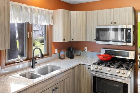 1308 Woods Circle Buffalo MN 55313