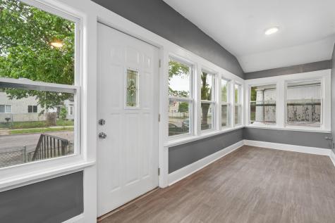731 Thomas Avenue Saint Paul MN 55104