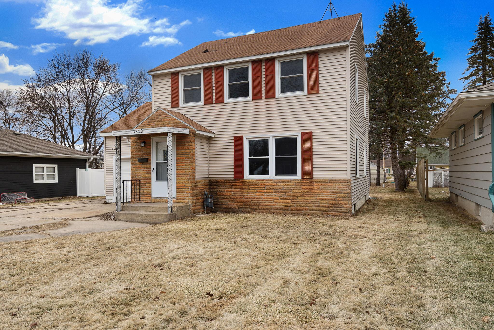 1819 1st Avenue NE Austin MN 55912