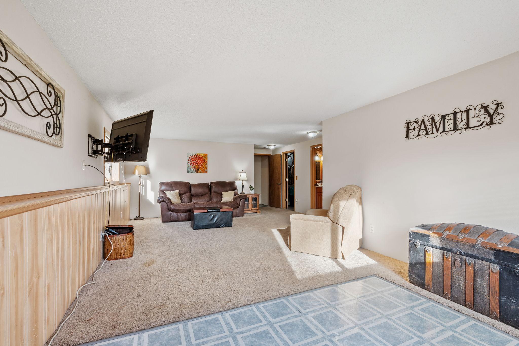 6364 Kahler Drive NE Albertville MN 55301