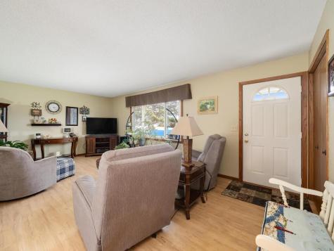 21350 Eveleth Street NE East Bethel MN 55011