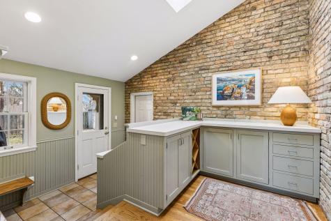 2 1/2 Webster Place Hopkins MN 55305