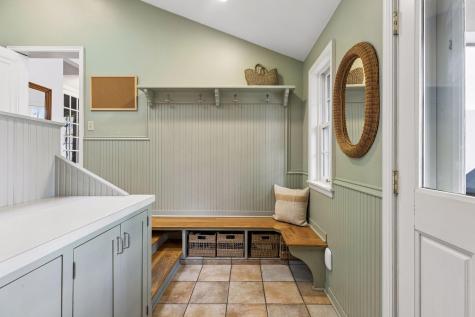 2 1/2 Webster Place Hopkins MN 55305