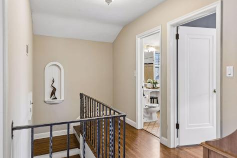 2 1/2 Webster Place Hopkins MN 55305