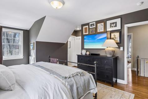 2 1/2 Webster Place Hopkins MN 55305