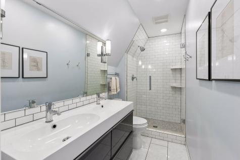 2 1/2 Webster Place Hopkins MN 55305