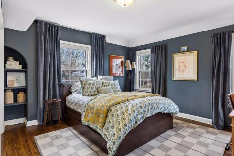 2 1/2 Webster Place Hopkins MN 55305