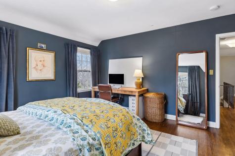 2 1/2 Webster Place Hopkins MN 55305