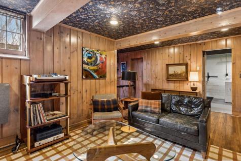 2 1/2 Webster Place Hopkins MN 55305
