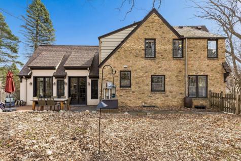 2 1/2 Webster Place Hopkins MN 55305