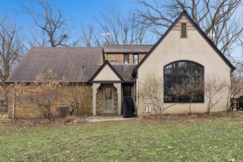 2 1/2 Webster Place Hopkins MN 55305