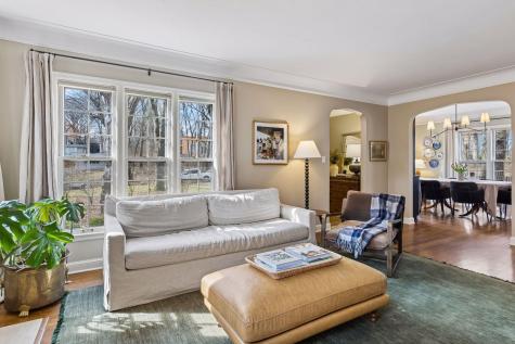 2 1/2 Webster Place Hopkins MN 55305