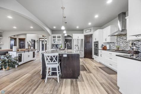 120 Lindsey Court Mapleton ND 58059