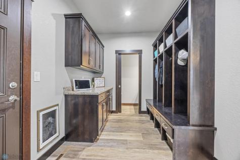 120 Lindsey Court Mapleton ND 58059