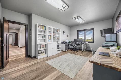 120 Lindsey Court Mapleton ND 58059