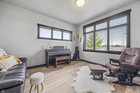 120 Lindsey Court Mapleton ND 58059